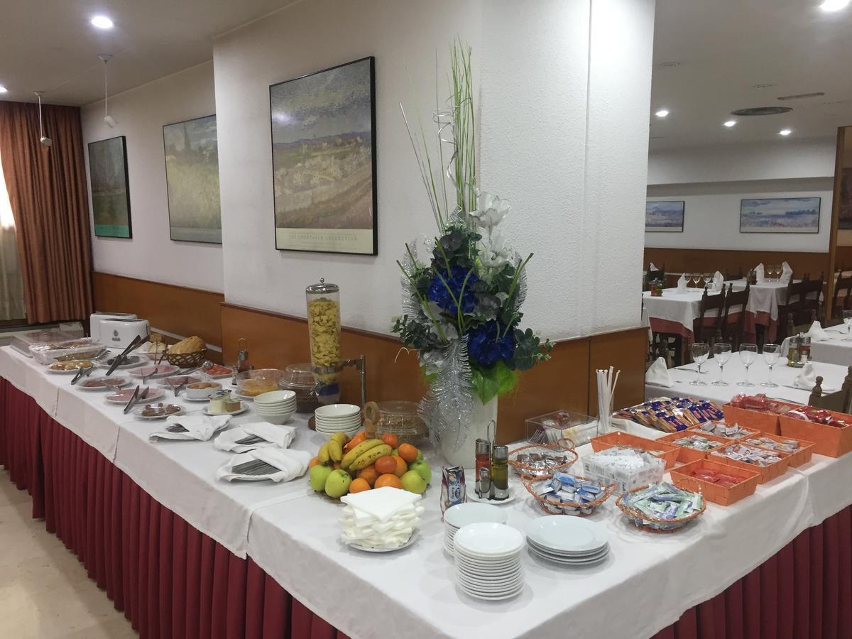 Hotel Folch ซานต์จูเลีย เด โลเรีย ภายนอก รูปภาพ