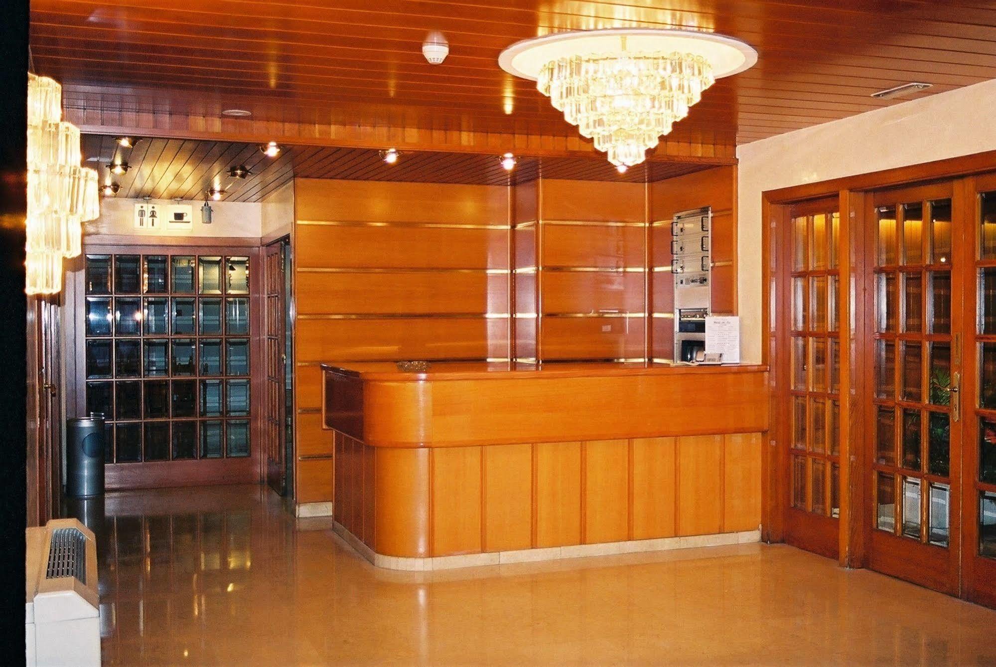 Hotel Folch ซานต์จูเลีย เด โลเรีย ภายนอก รูปภาพ